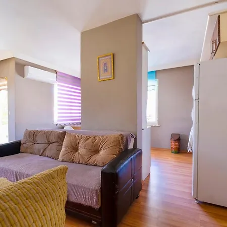 Cozy Apartment Within A Short Walking Distance To The Beach In Marmaris 公寓 马尔马里斯
