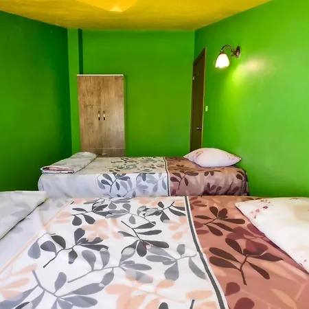 Lejlighed Cozy Apartment Within A Short Walking Distance To The Beach In Marmaris Marmaris